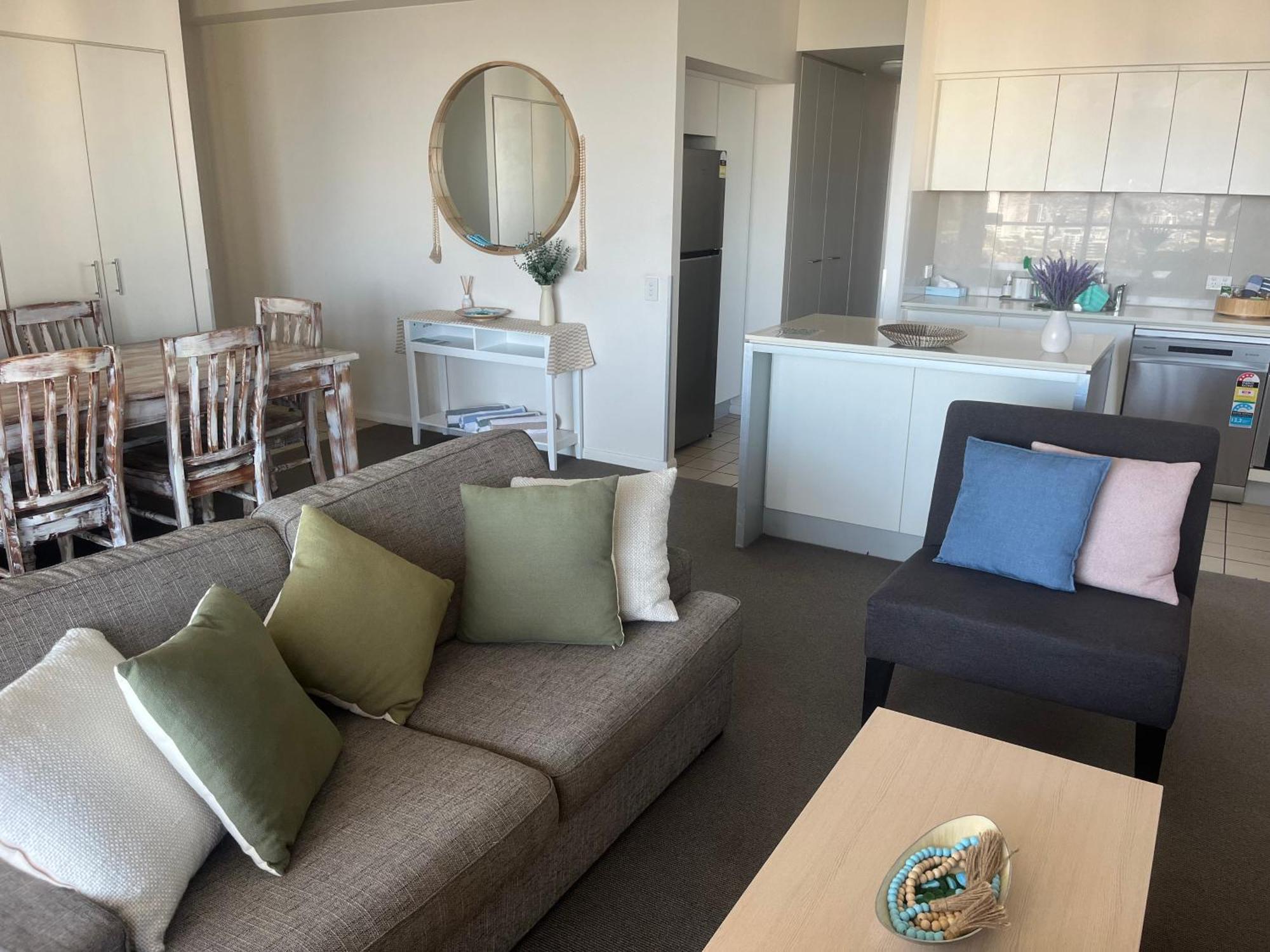 Urban Cbd Elegance With River&botanic Garden Views *