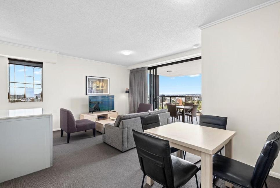 Urban Cbd Elegance With River&botanic Garden Views Apartment *